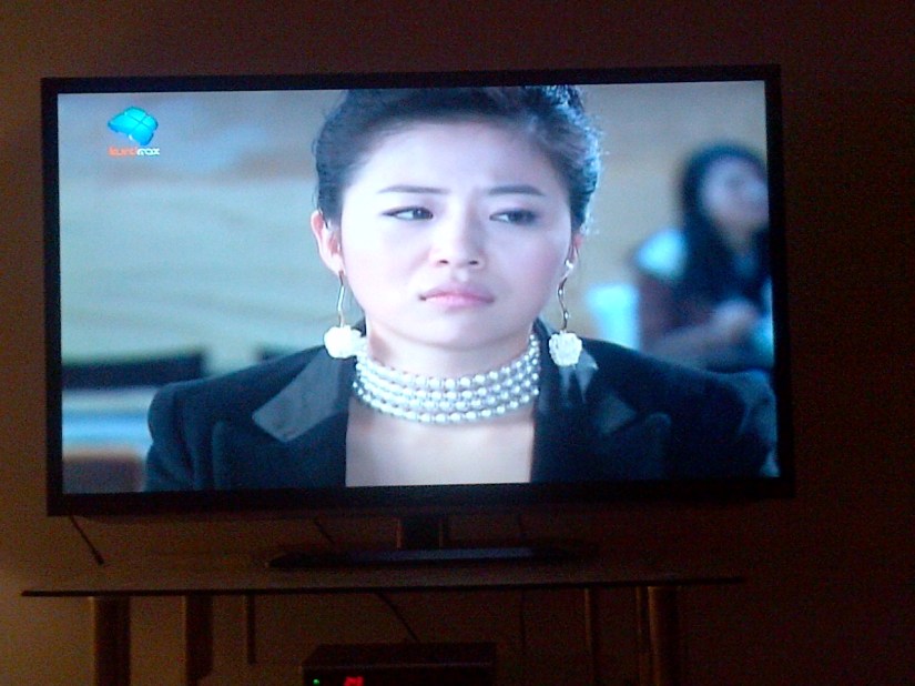 Chinese series on a kurdish channel! Melting pot extreme!